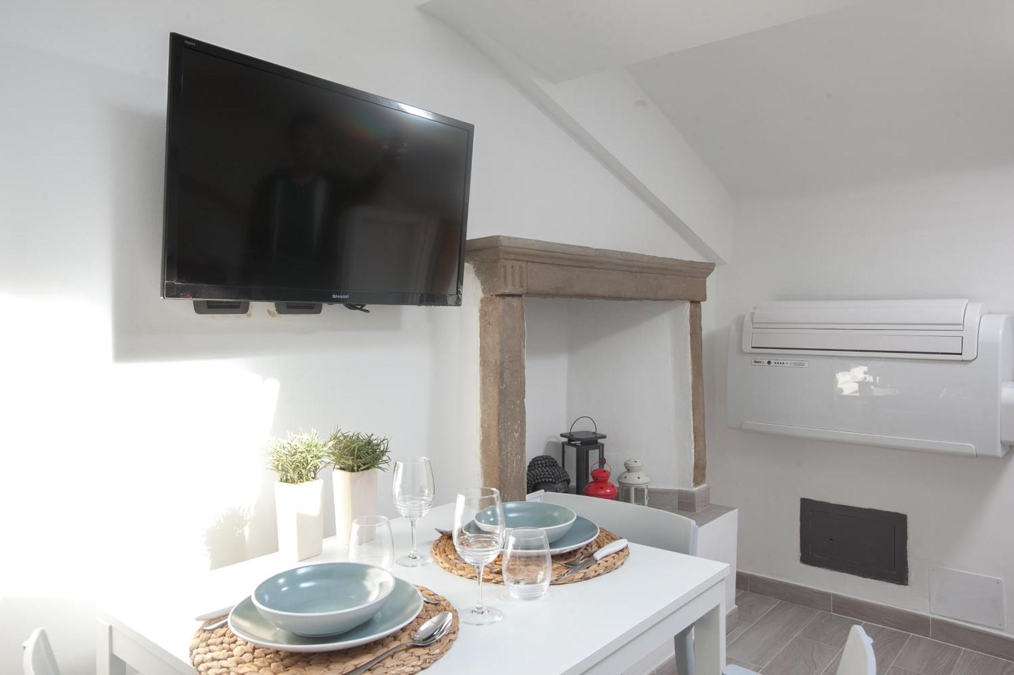 Amazing And New Penthouse In City Center มิลาน ภายนอก รูปภาพ